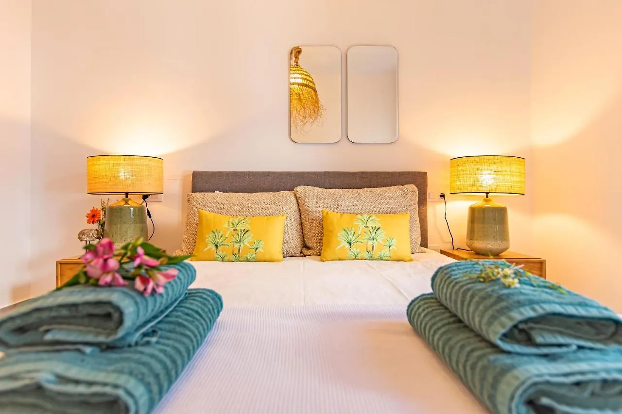 Apartamento Vistas al Estrecho y Piscina - SimplyTarifa España