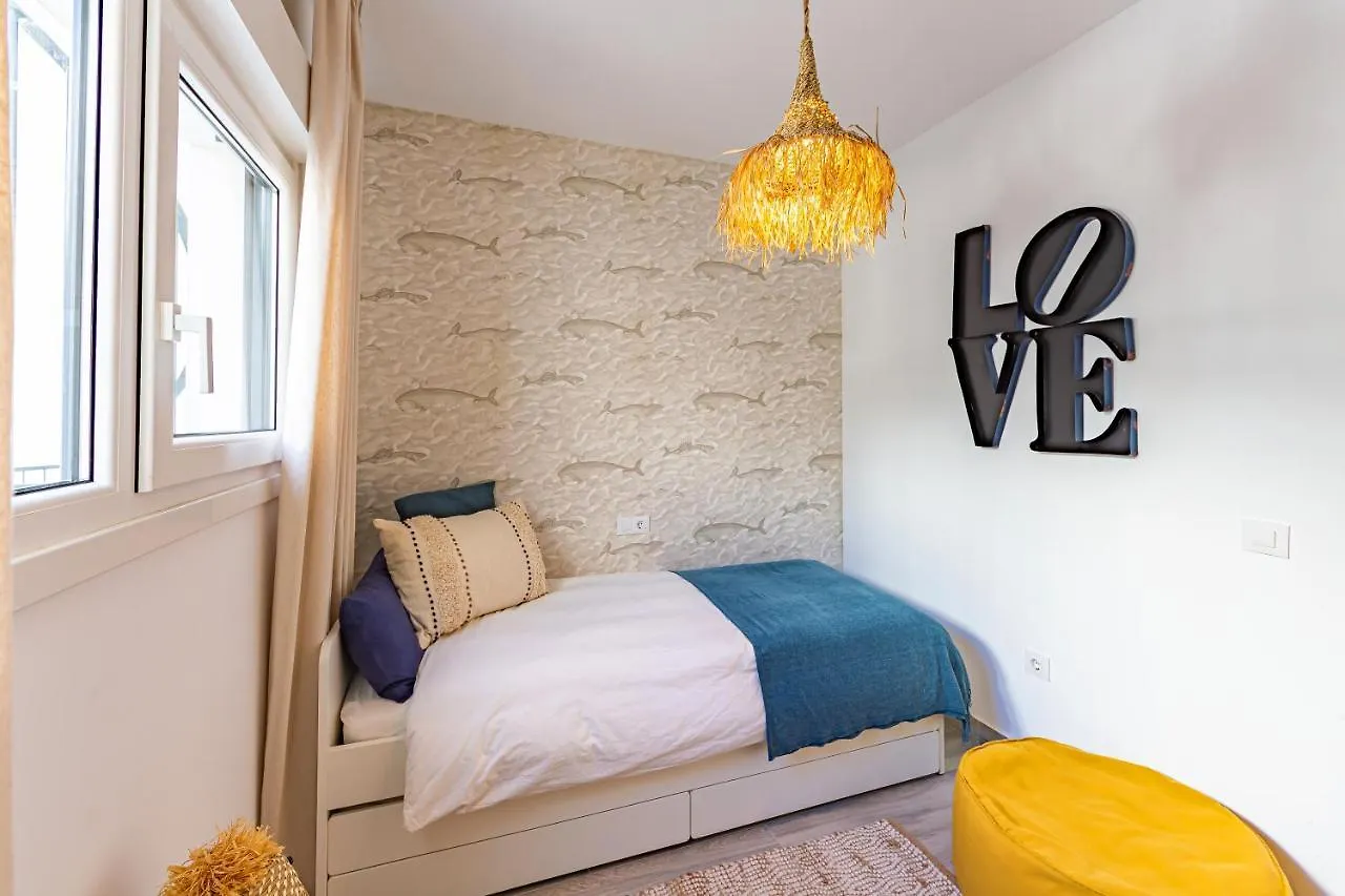 Apartamento Vistas al Estrecho y Piscina - SimplyTarifa Tarifa